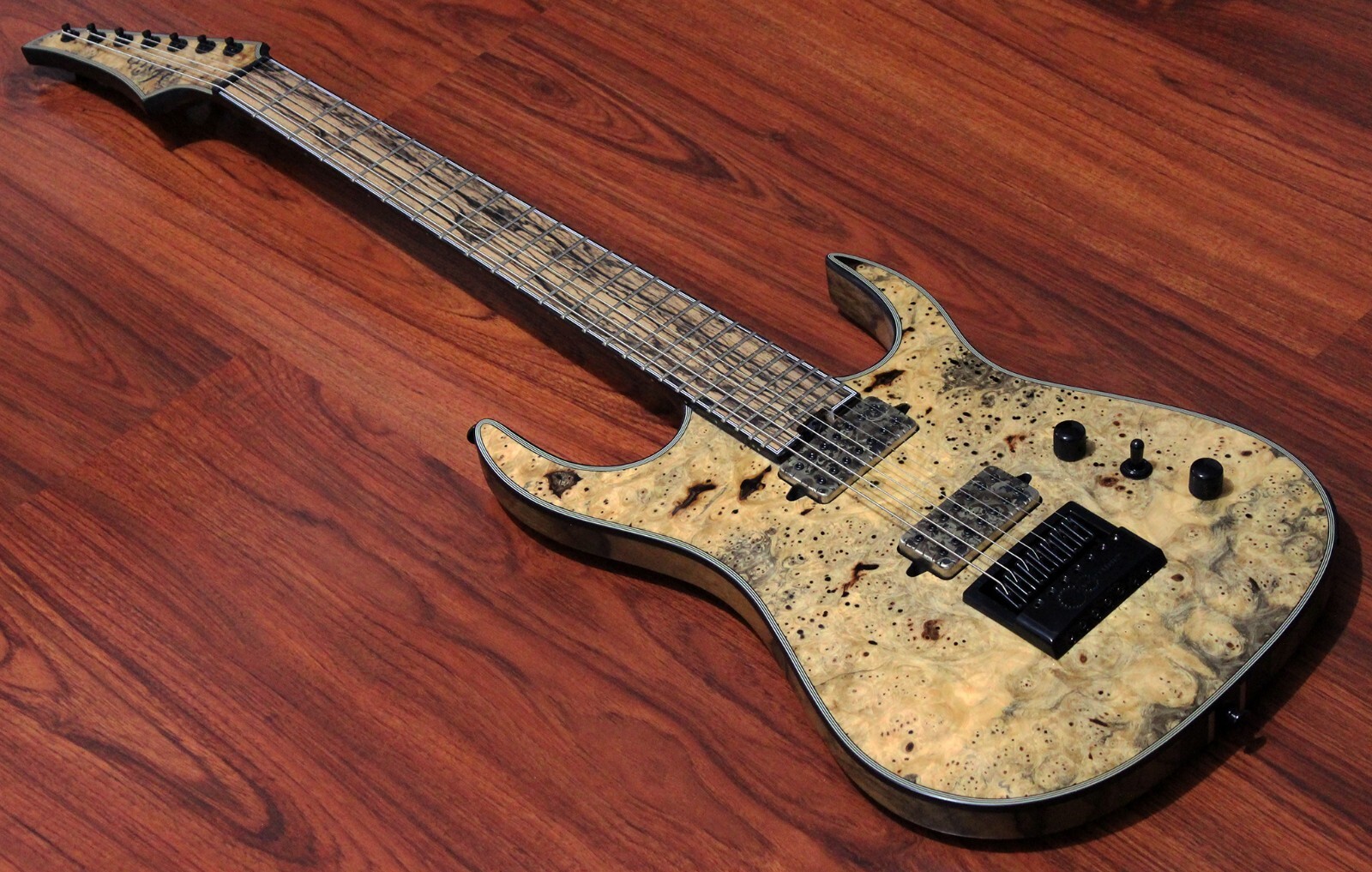 Halo Guitars MERUS 7-string EVERTUNE 🤘🏻 Buckeye Burl Cap Pale Moon Ebony I2263