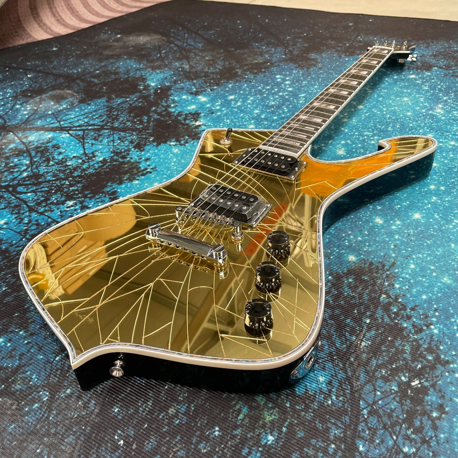 Gold Iceman Electric Guitar 6s Crack Mirror Body H-H Pickups Free Ship