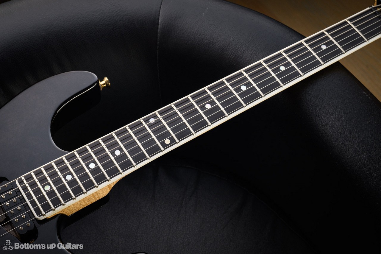 Valley Arts USA Custom Pro Trans Black 1990s Long Scale Used Guitar