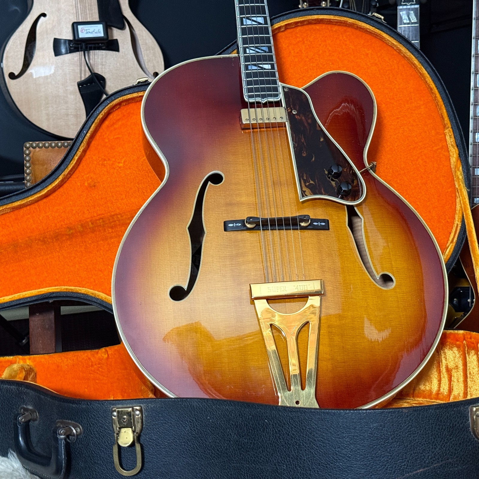 1968 Gibson Super 400C Acoustic Archtop with Floating Johnny Smith Pickup