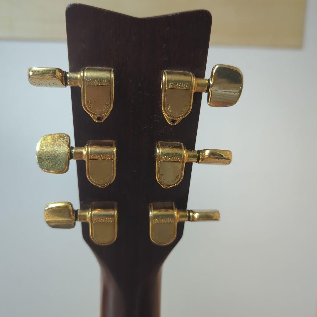 Yamaha L-10 acoustic guitar with hard case Jacaranda