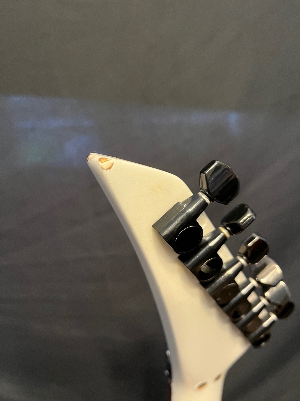 1986 Jackson USA Soloist Platinum Pearl Guitar W/Zebra Stripes W/Case