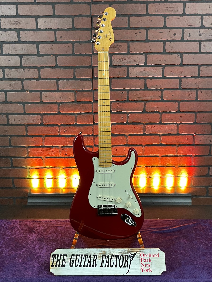 1998 Fender American Deluxe Stratocaster MN Crimson Red Transparent w/ Hard Case
