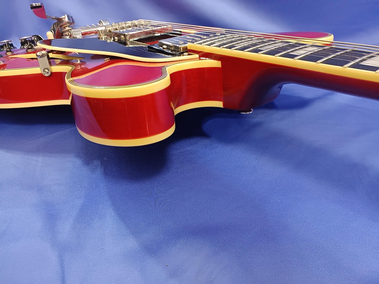 EPIPHONE SHINICHI UBUKATA ES-355 VER2 Semi-aco
