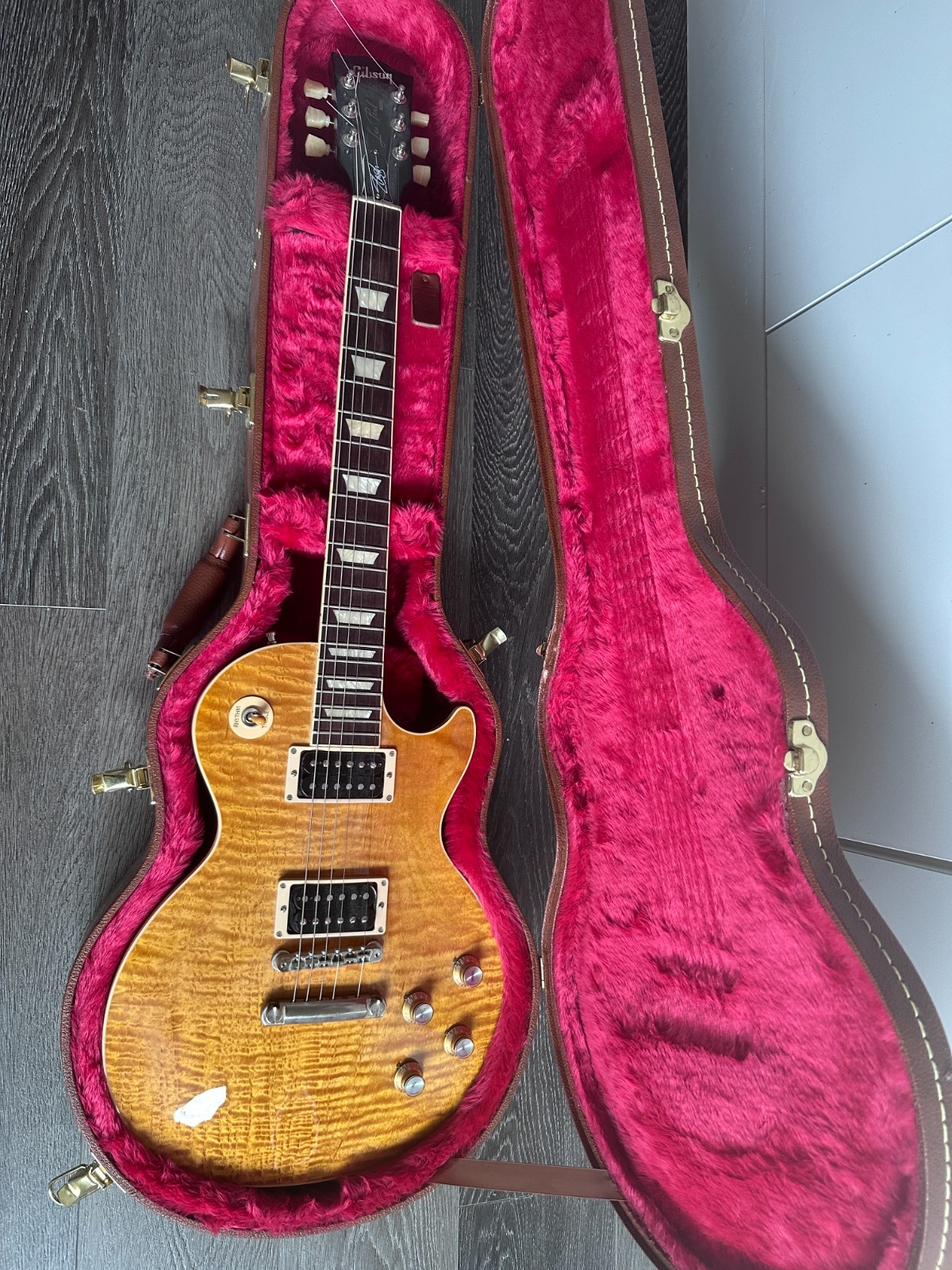 2025 Gibson Slash Les Paul Standard, AAA+ Flame Appetite Burst, MINT Condition