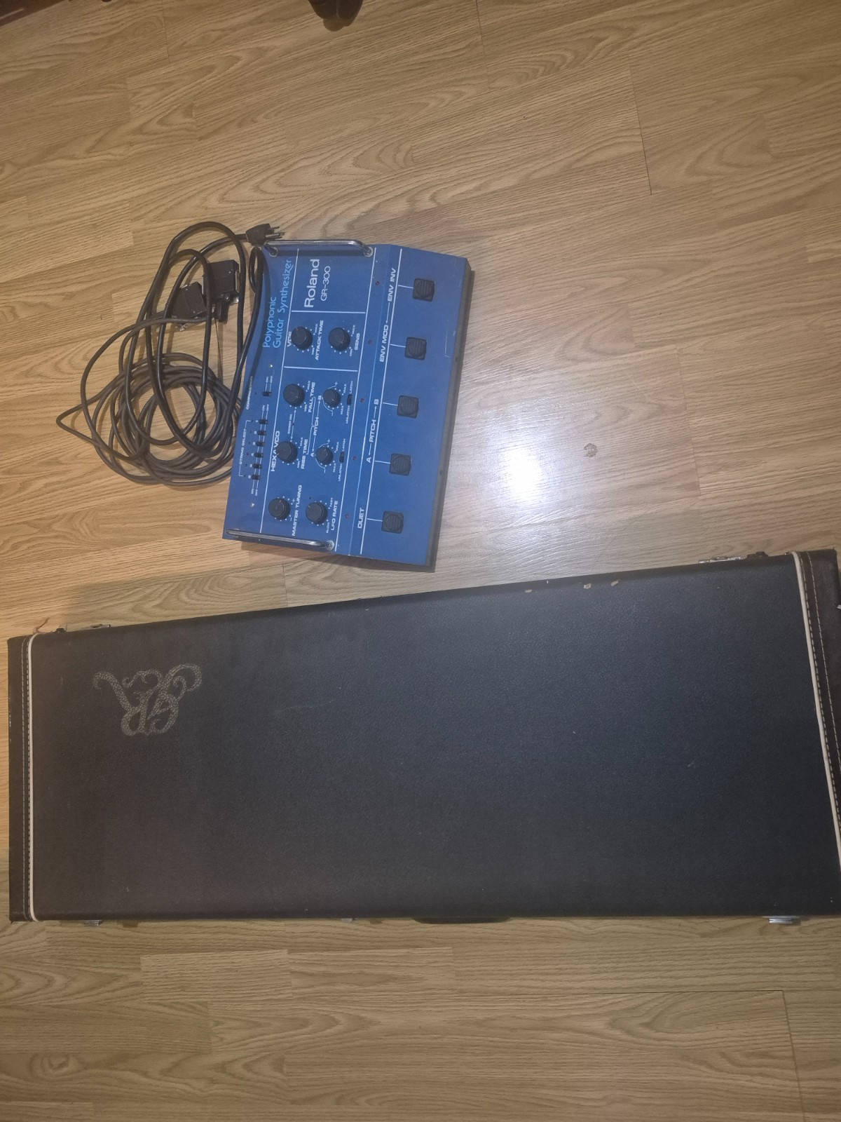guitar electric vintage gr roland g 808 and synth gr-300