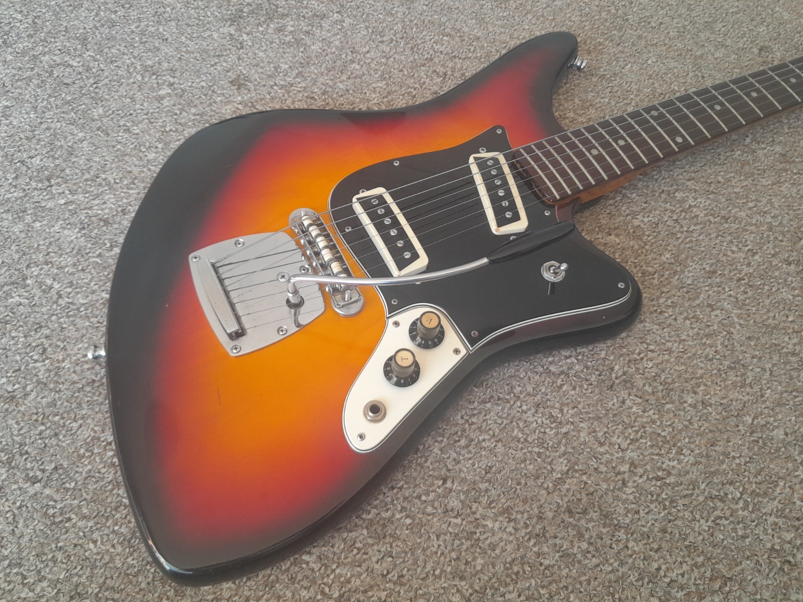 1970 Aria 1532T Offset Guitar Made in Japan Sunburst Matsumoku VG Cond