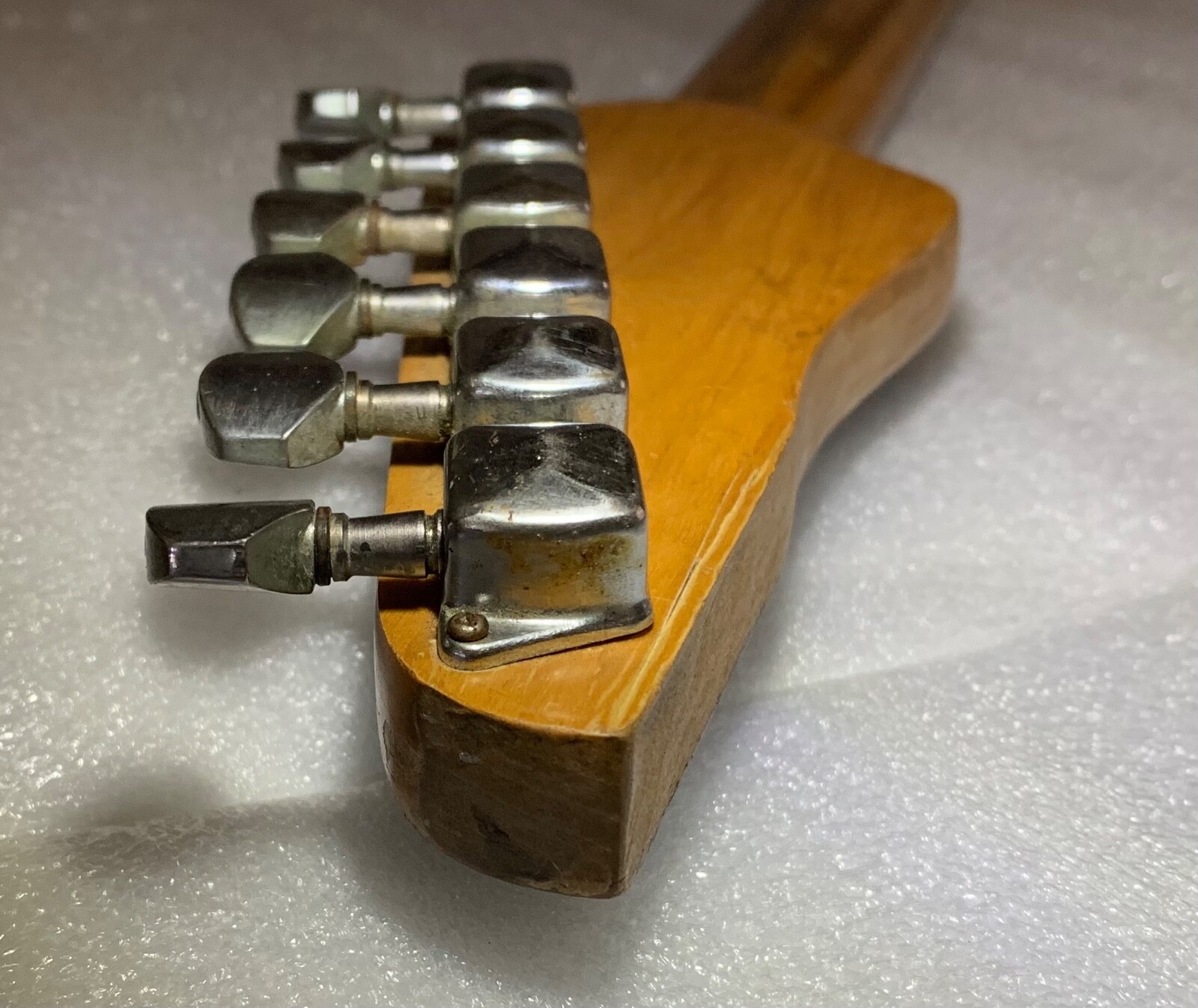 VINTAGE Electric Guitar Thin Retro Neck and Tuners