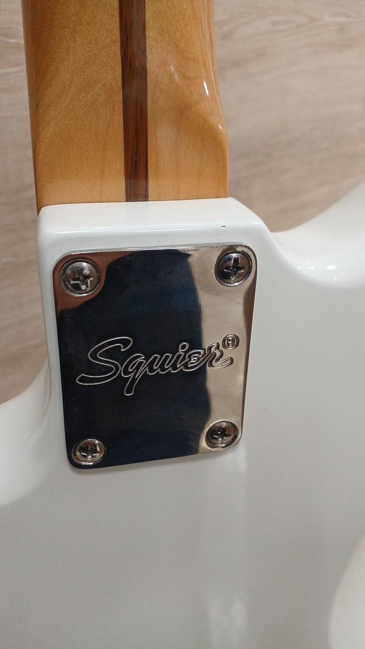 SQUIER CLASSIC VIBE 60s JM Electric Guitar