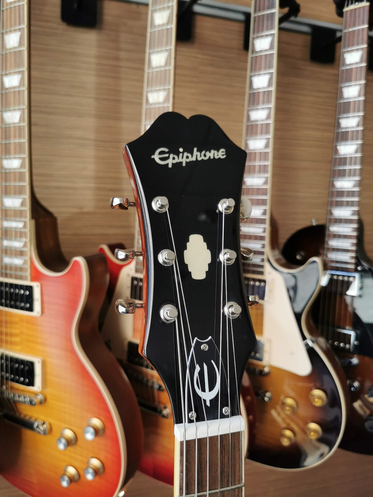 Epiphone Riviera 2024 – Royal Tan