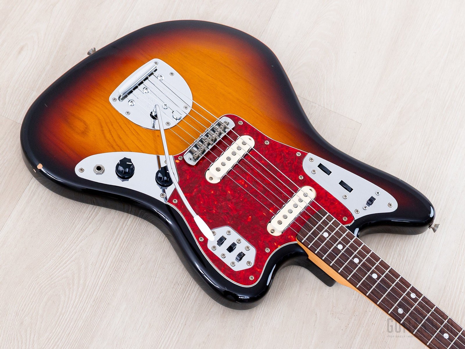 1998 Fender Jaguar ‘62 Vintage Reissue JG66-85 Offset Guitar Sunburst, Japan CIJ