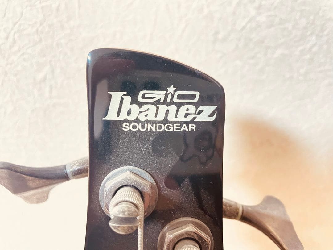 Ibanez GIO Soundgear Electric Guitar Bass with Tuner Included Excellent