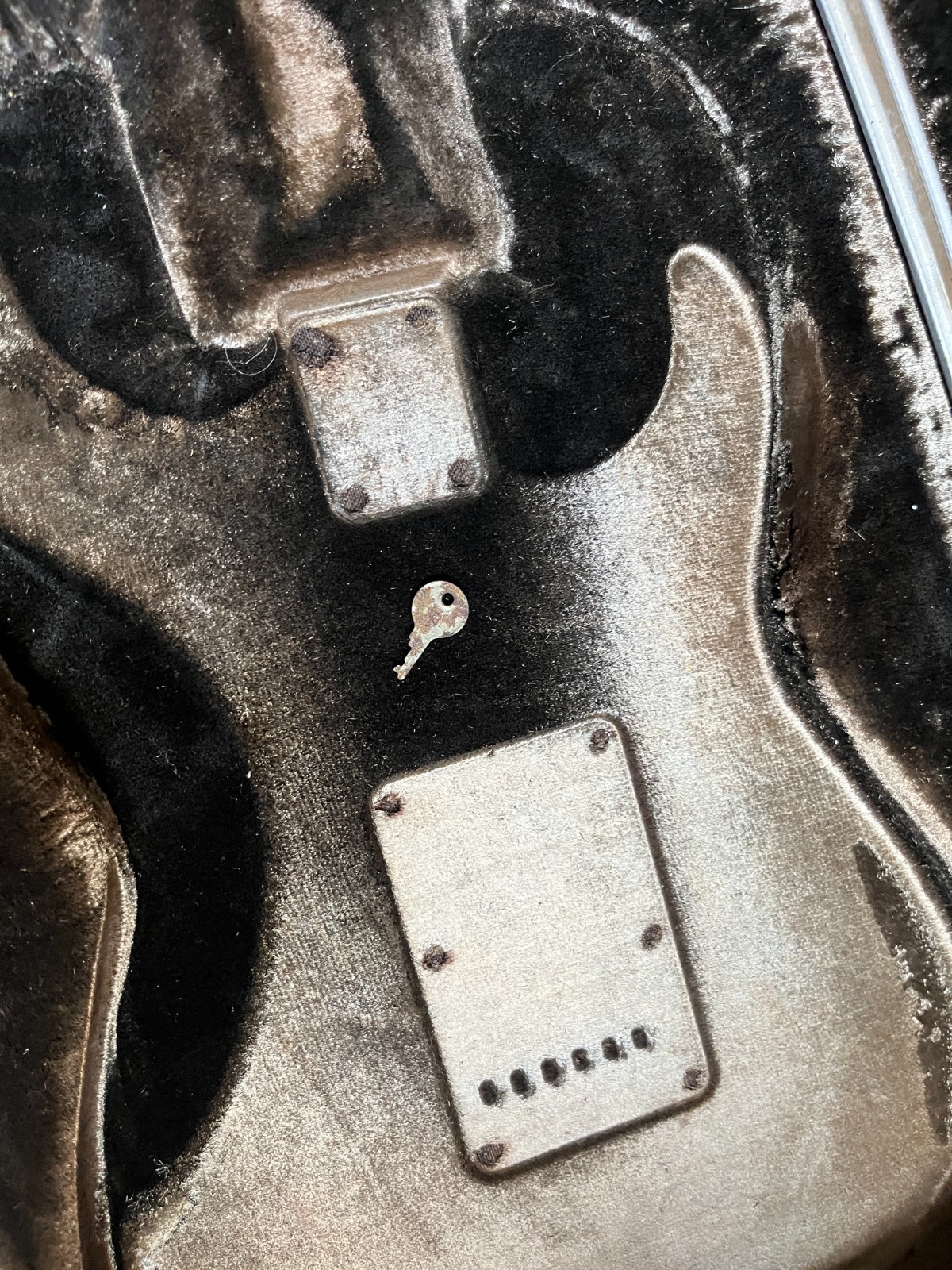 1980 1981 Fender USA American Stratocaster guitar molded hard case