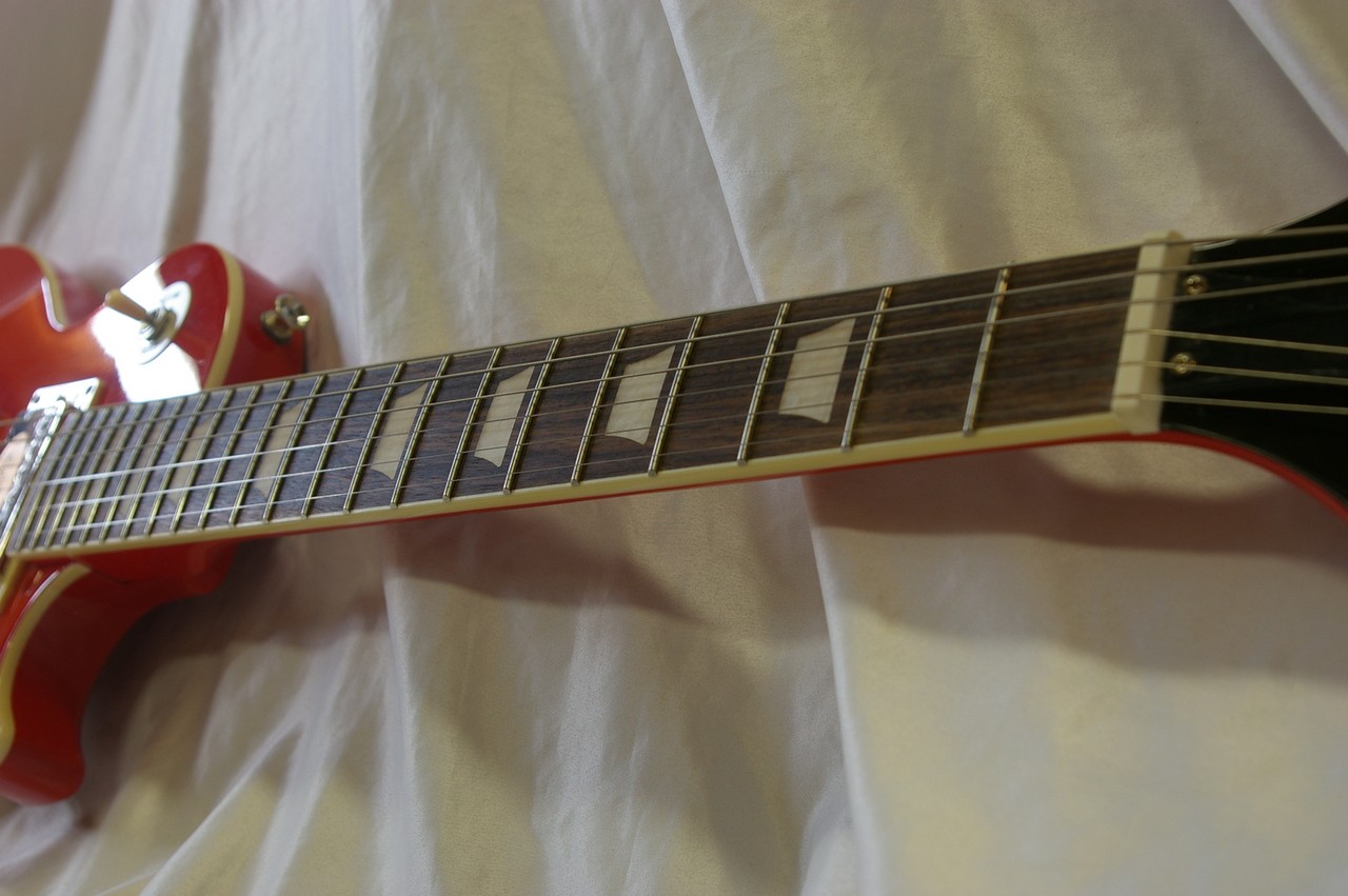 Epiphone Power Players Les Paul Lava Red Short Scale Electric Guitar