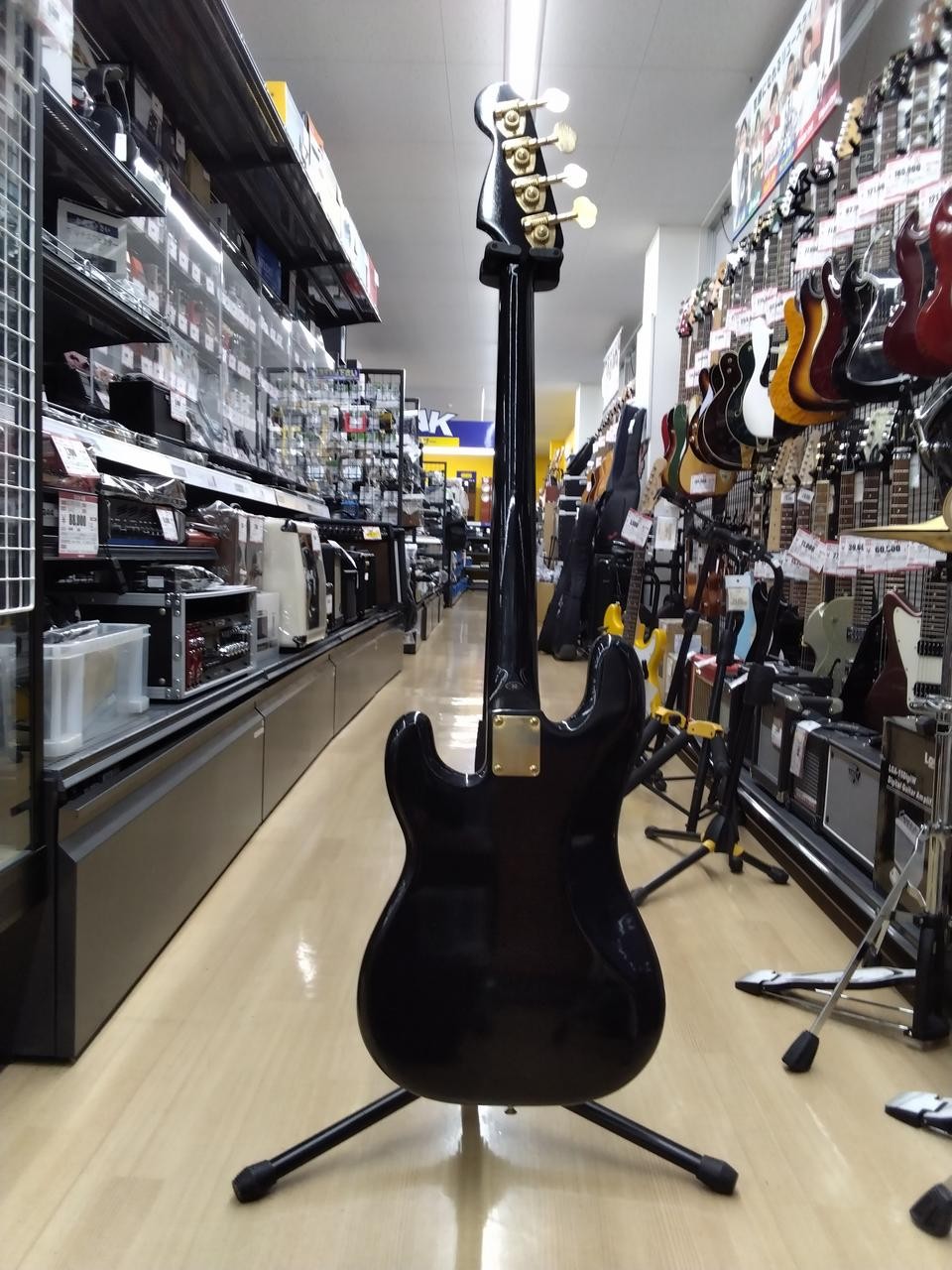 TOKAI HARD PUNCHER Precision Bass Type Electric Bass Guitar-02