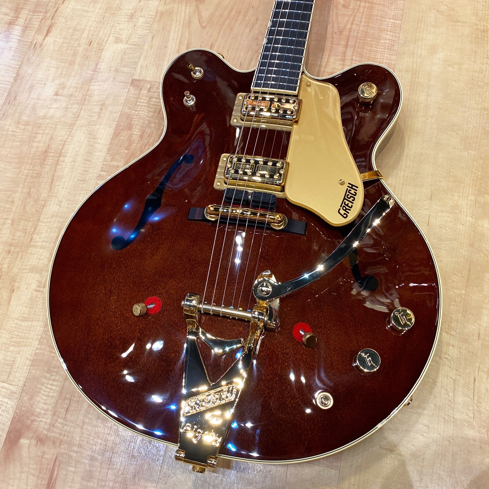 Gretsch G6122T-62 Vintage Select Edition ’62 Walnut Stain SN# JT22083347
