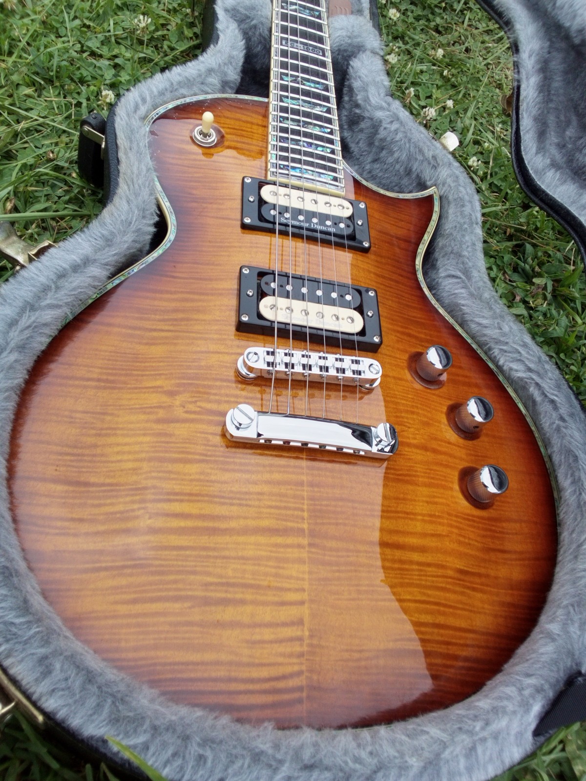 ESP LTD EC-1000 Deluxe Amber Highly Flamed, Seymour Duncans, Hard Case 2005