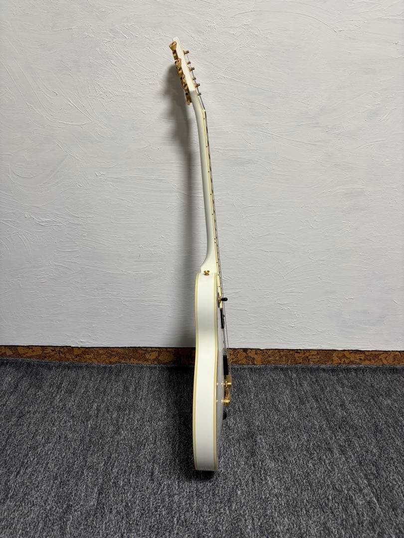 One owner item Burny Les Paul electric guitar white white