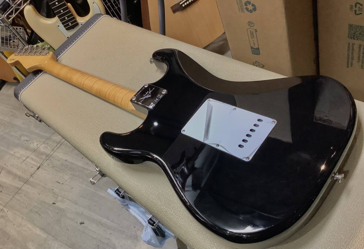 Fender Custom Shop 1960s Stratocaster NOS AA Flame Maple Black USA 2022