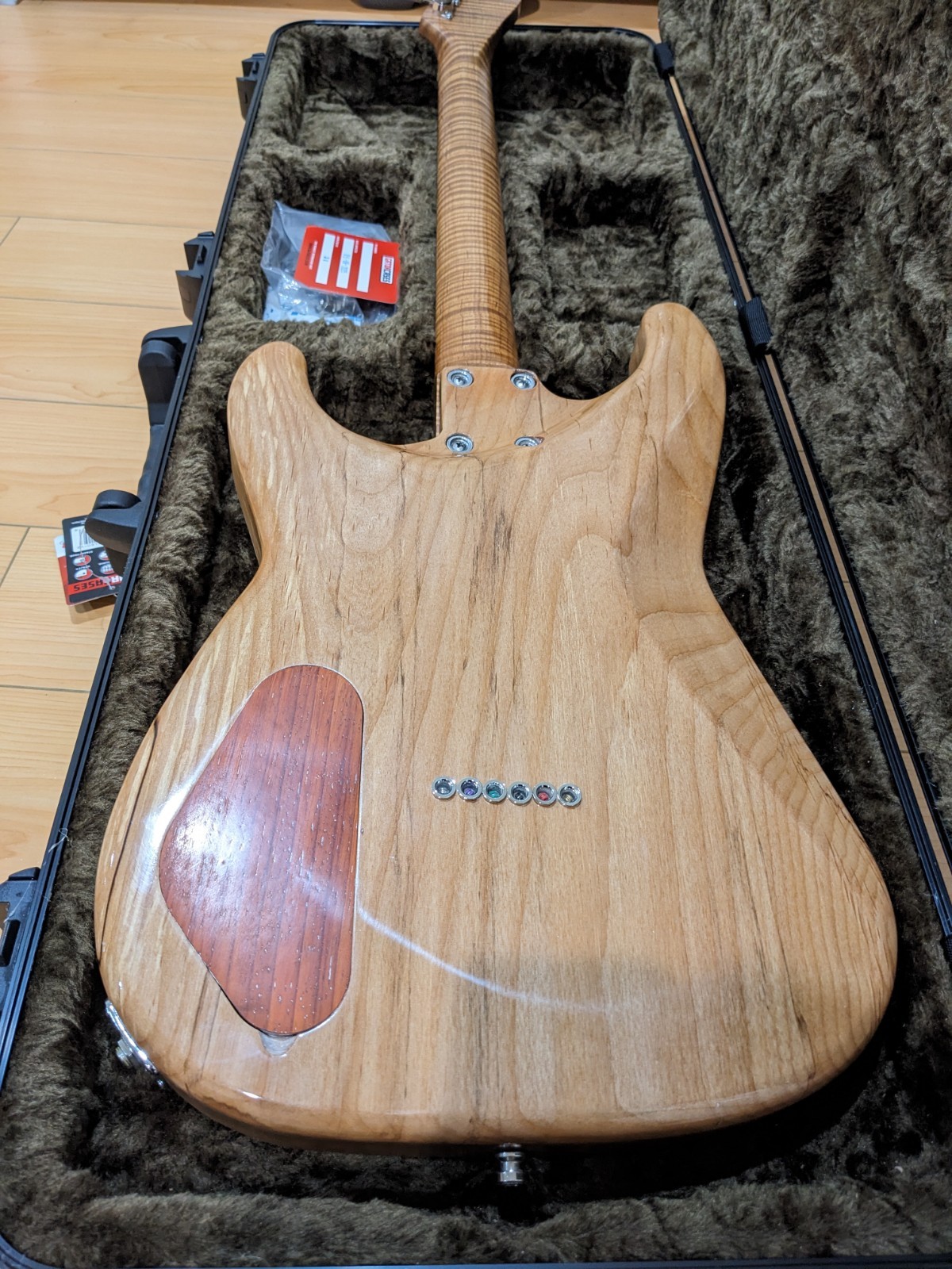 Nicholas Guitars Custom Strat – Seymour Duncan ’78 Humbuckers – Roasted Maple