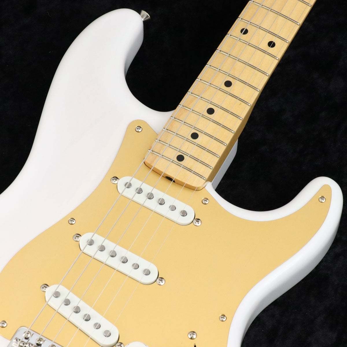 Fender MIJ HERITAGE 50S STRATOCASTER WHITE BLONDE 3.83KG