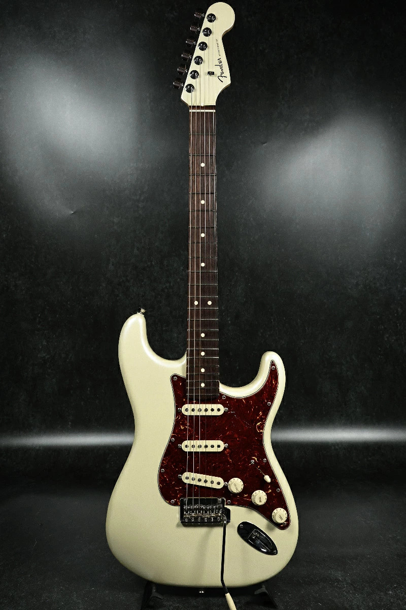 Used Fender / American Showcase Stratocaster Olympic Pearl 2021 Nagoya Sakae Sto
