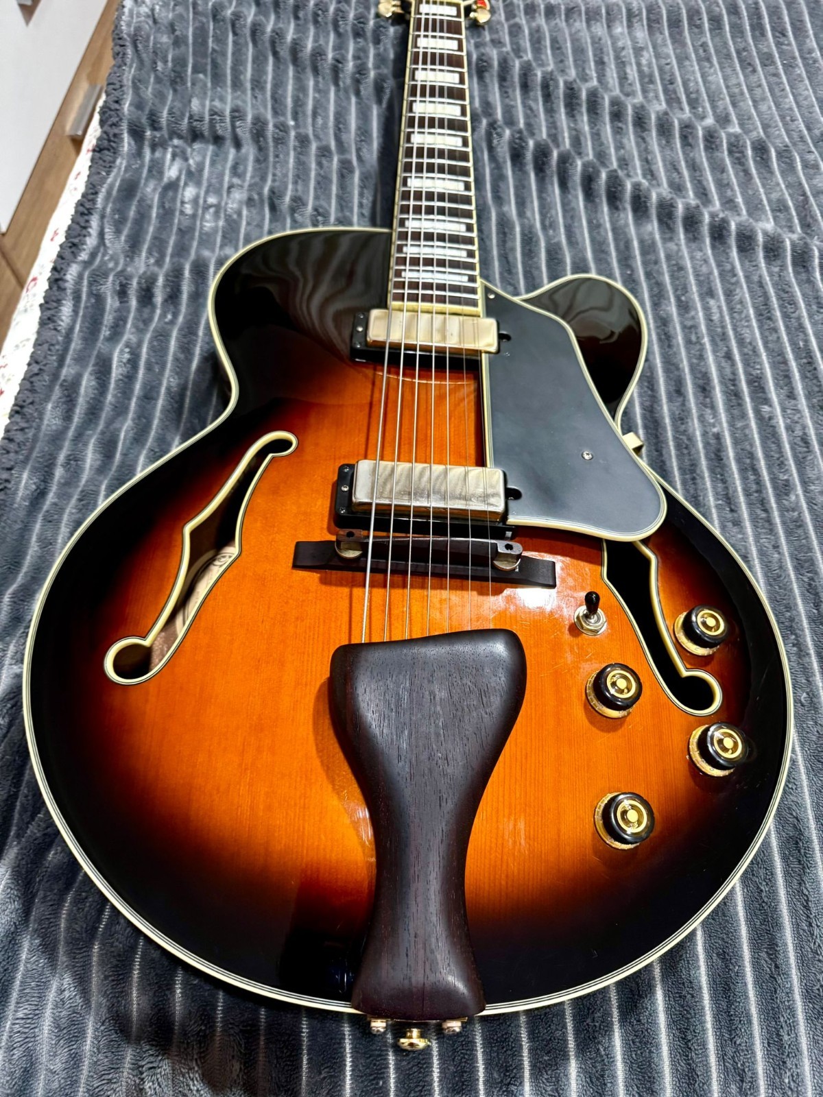 2013 Ibanez AFJ957 Artcore Expressionist w/OHSC