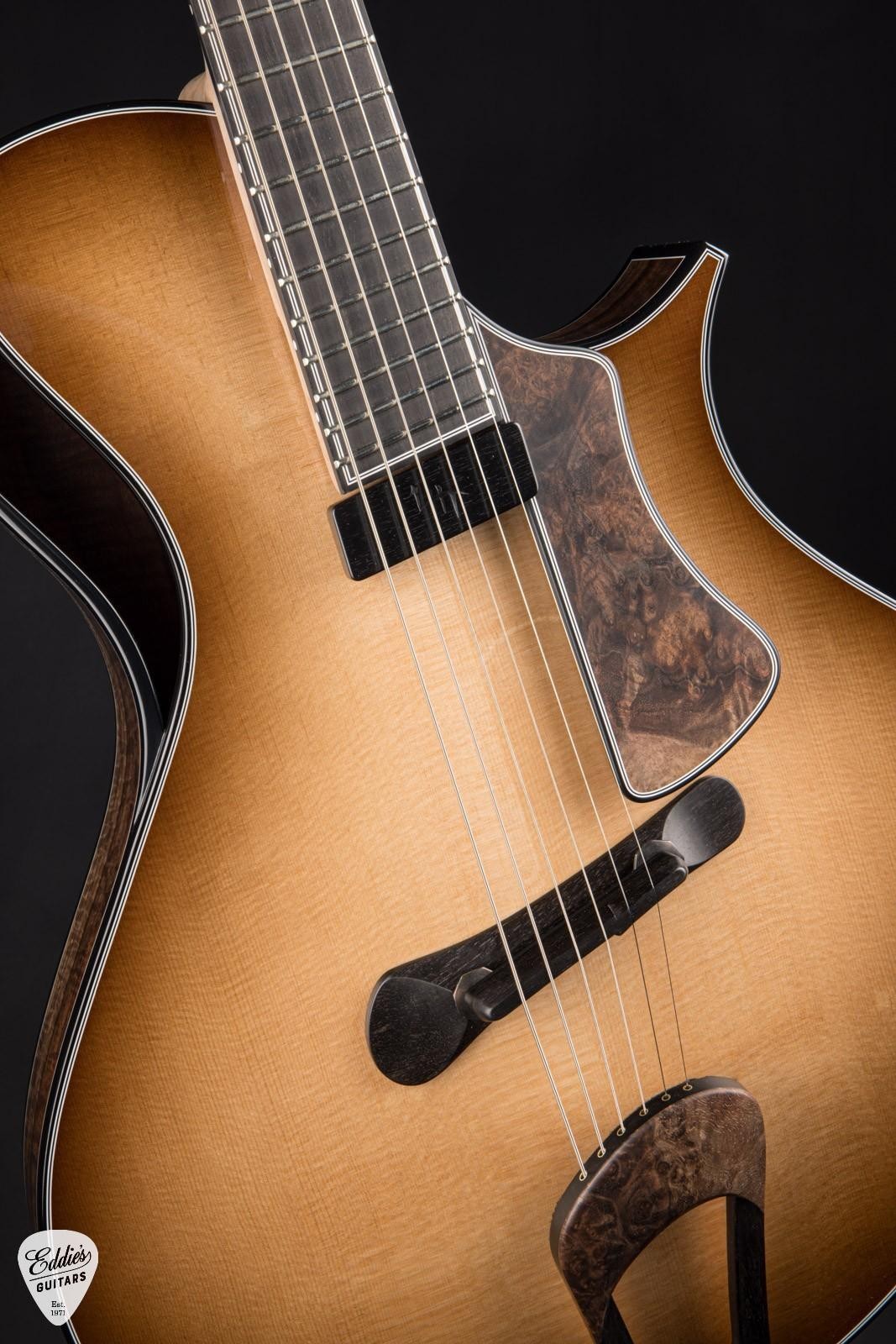 LHT Guitars Fugue – Walnut & Maple