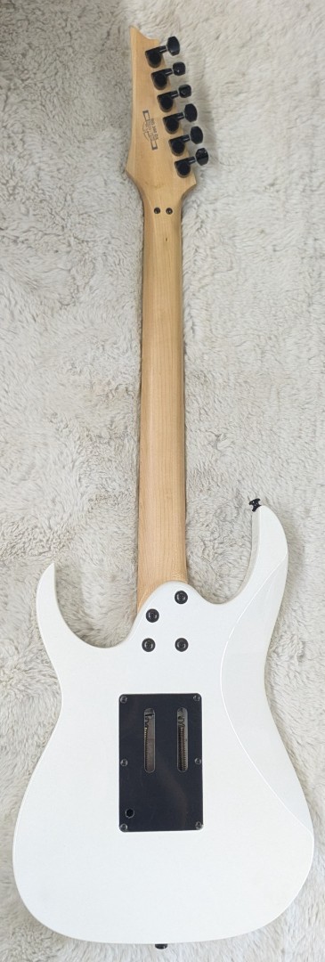 Ibanez RG Series Model RG350DX electric guitar in Alpine White w/ hard foam case