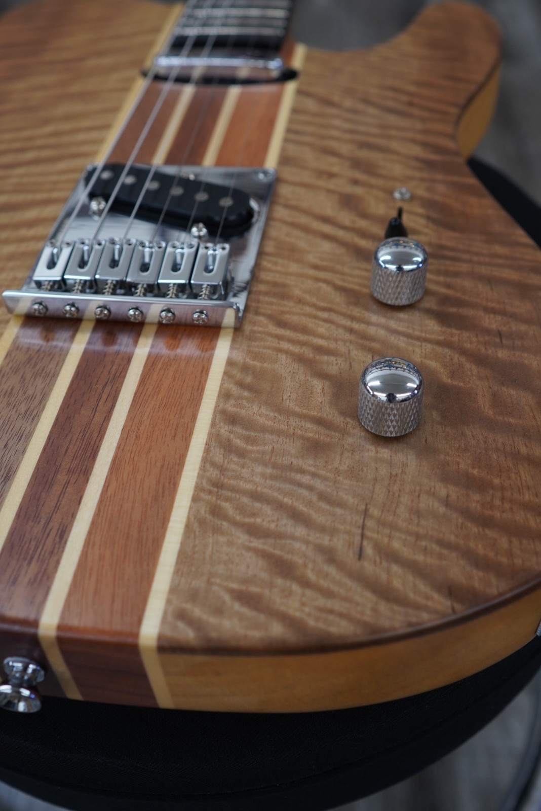 AIO TC1-Walnut Neck -through Electric Guitar – H001