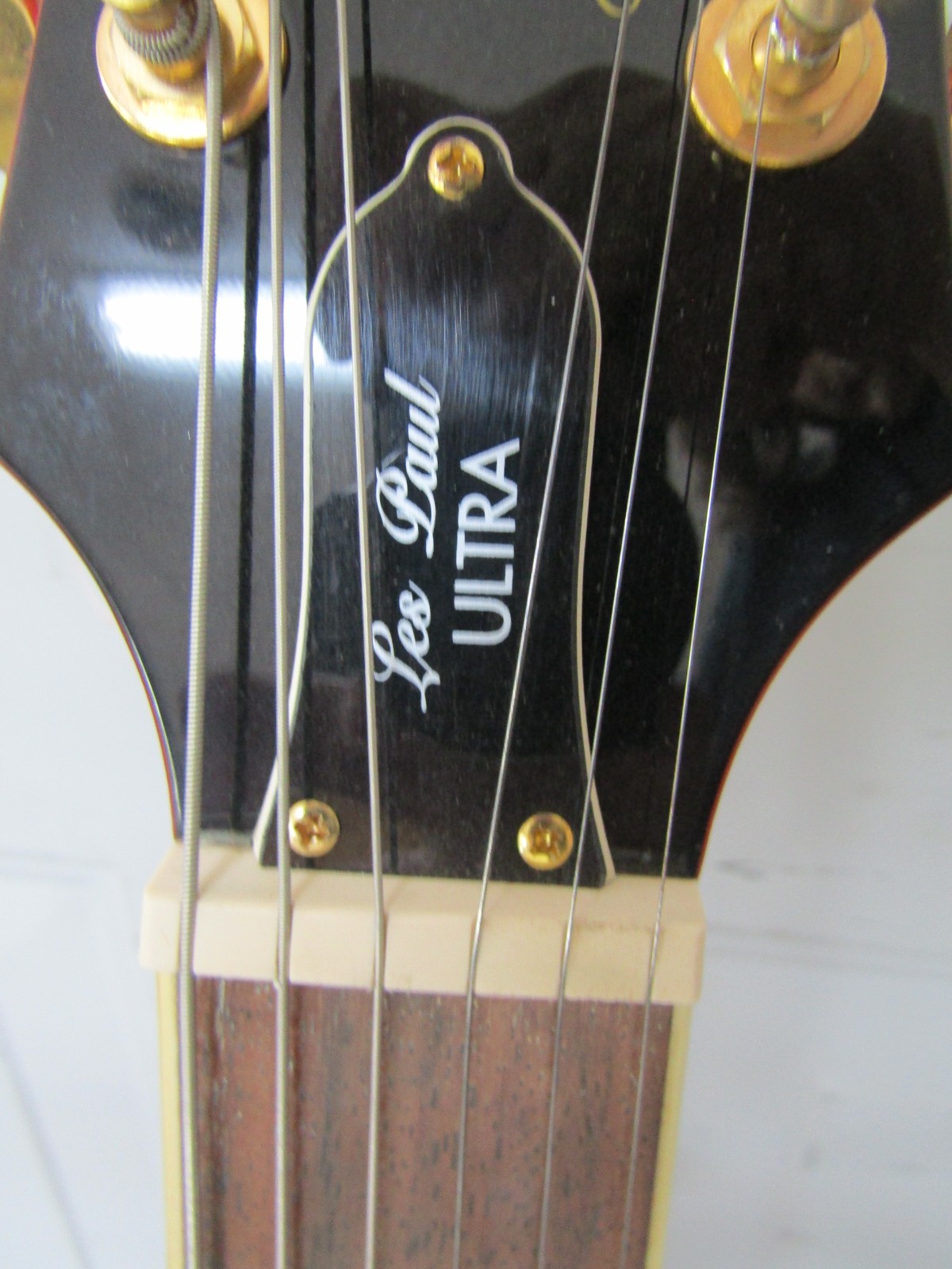 2007 Epiphone Les Paul Ultra Electric Guitar with Hard Case