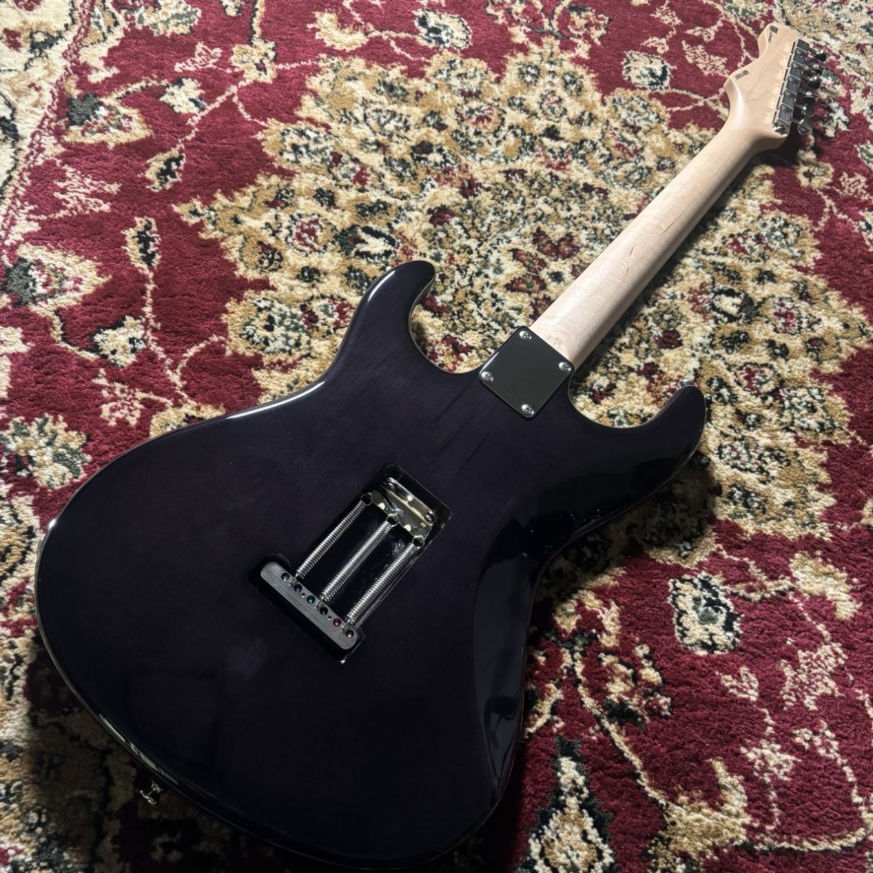 Freedom Custom RE O.S EZA 22F FT SSH Electric Guitar, Amber Maple/Wood, Used