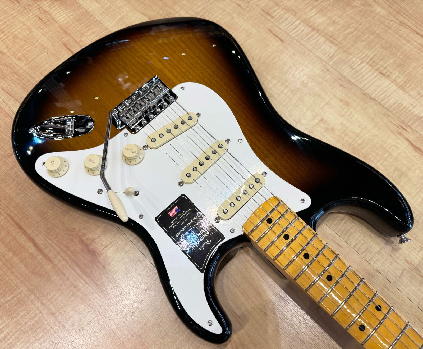 Fender American Vintage II 1957 Stratocaster Reissue Electric Guitar Sunburst