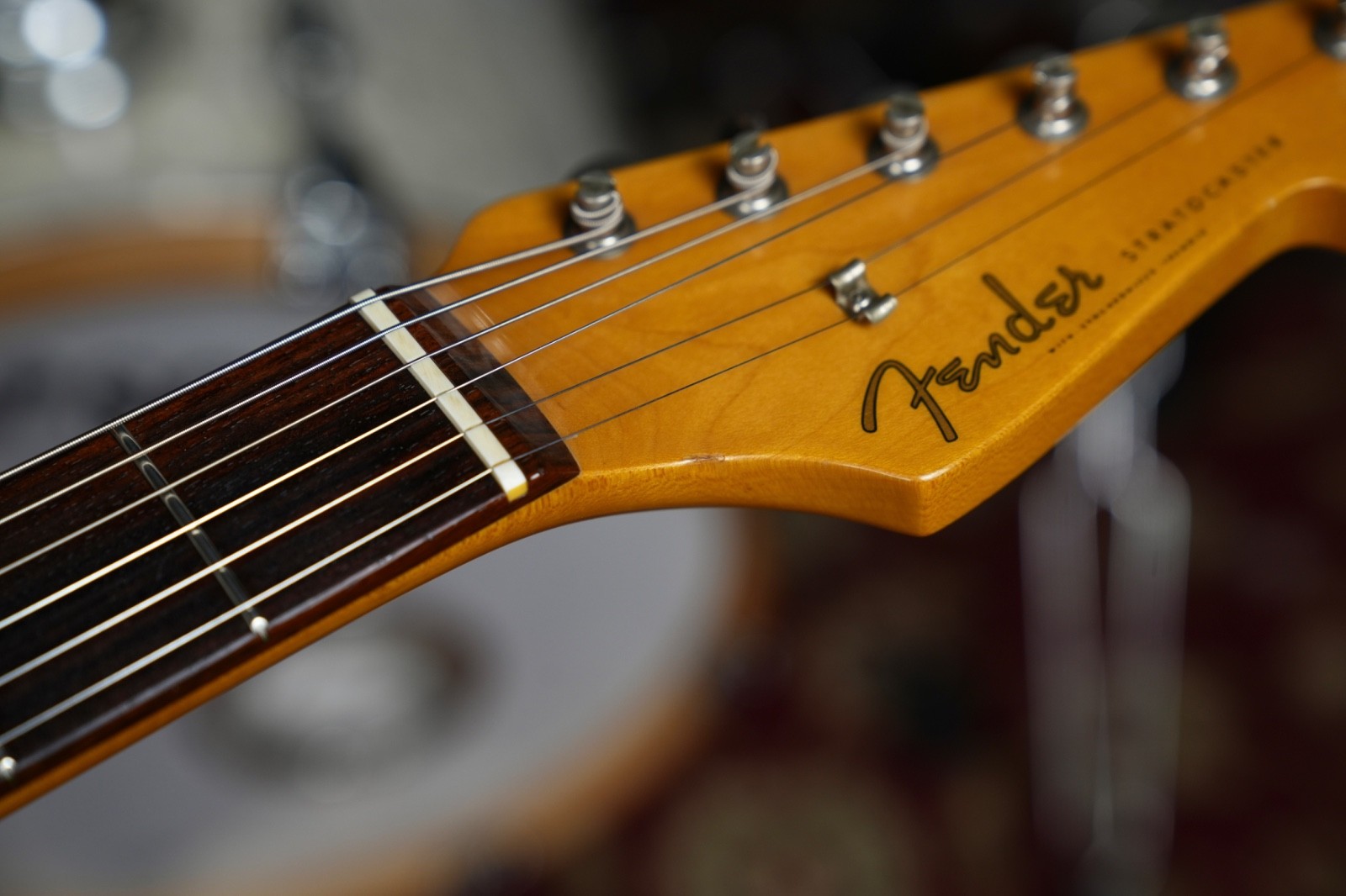 1999-2002 Fender Japan ST-62, ’62 Reissue Stratocaster, CIJ – Vintage White