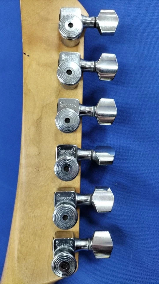 Yamaha SGV-300 Electric Guitar Locking Tuners Sperzel with Soft Case JAPAN
