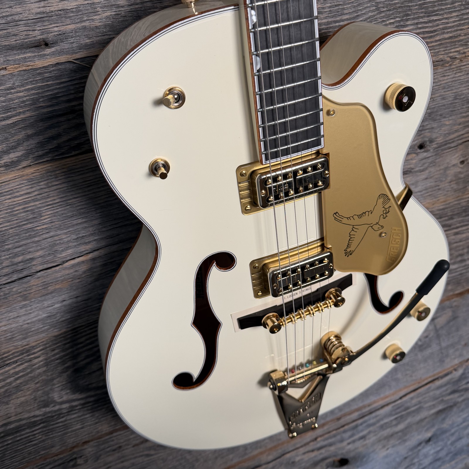 Gretsch G6136T-59 Vintage Select Edition ’59 Falcon HB – Vintage White