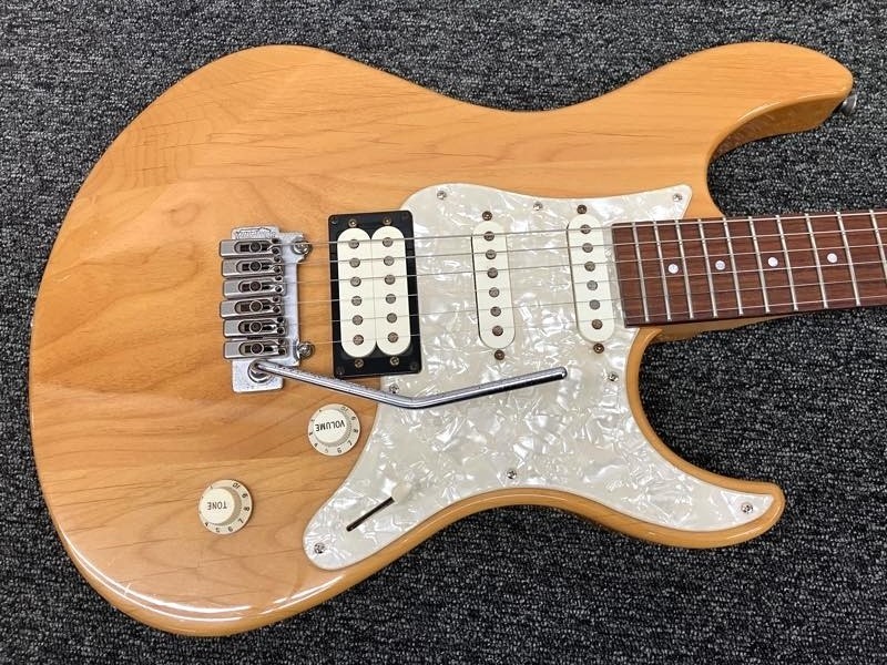 [YAMAHA] Pacifica PAC604W Used Alder Body Maple Neck Natural w/Soft Case JPN