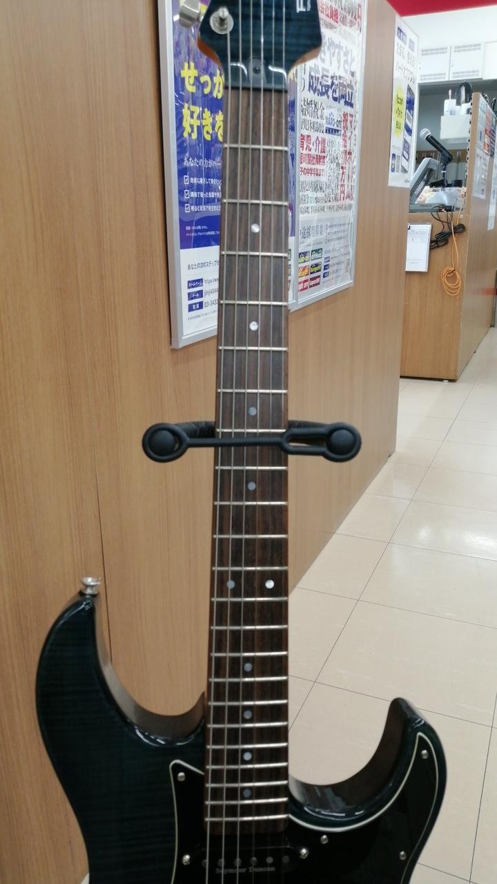 YAMAHA PAC612VIIFM Electric Guitar-05