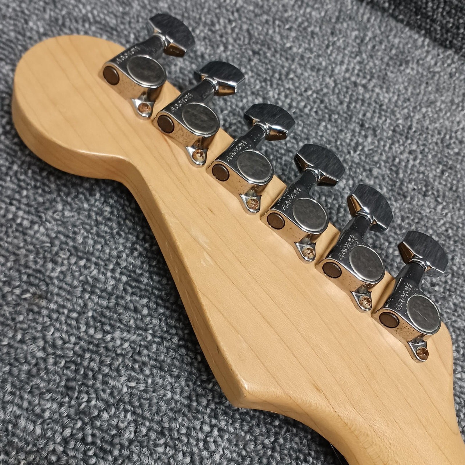 FENDER JAPAN ST62-53 CAR Used 1993 Basswood body Maple neck Rosewood fingerboard