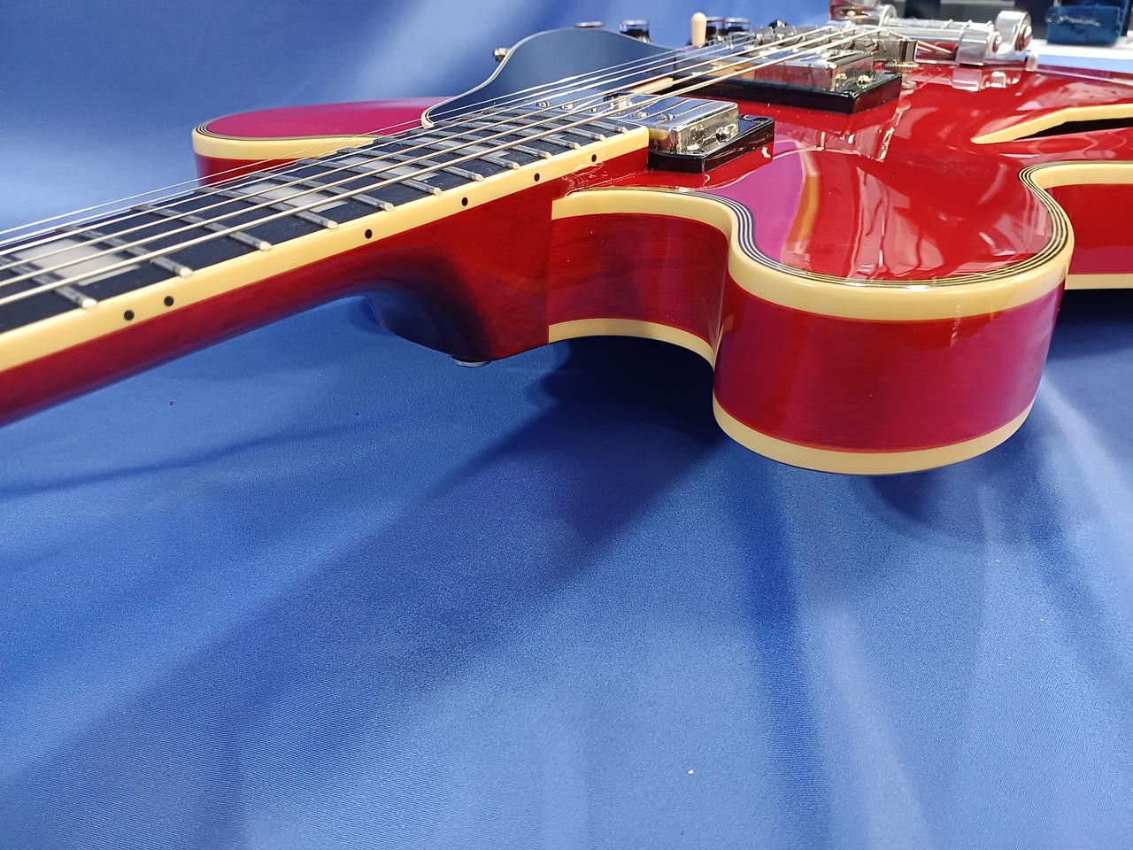 EPIPHONE SHINICHI UBUKATA ES-355 VER2 Semi-aco