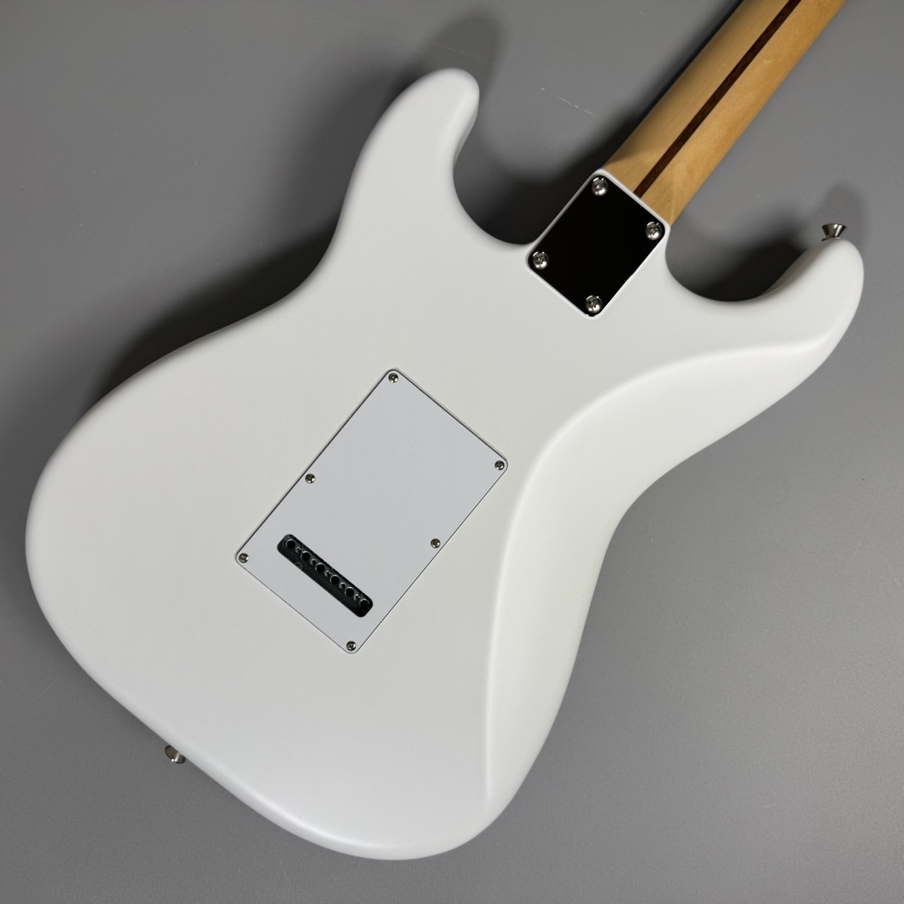 Fender FSR Made in Japan Hybrid II Stratocaster HSS Satin Arctic White