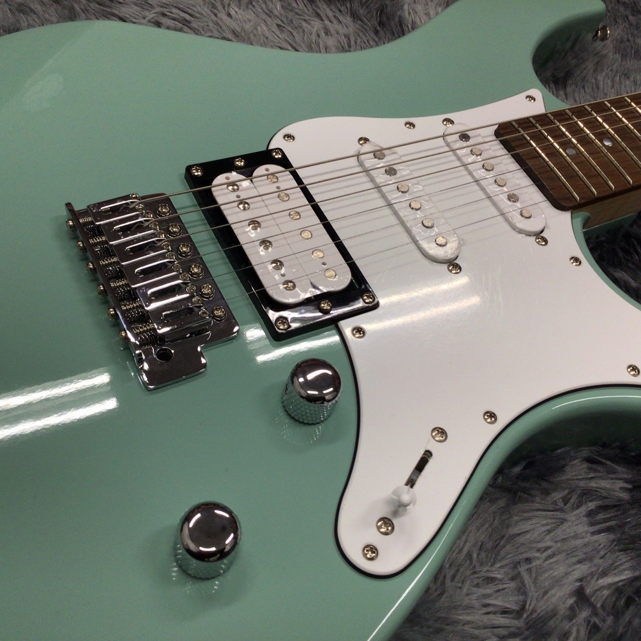 YAMAHA PACIFICA112V SOB Sonic Blue