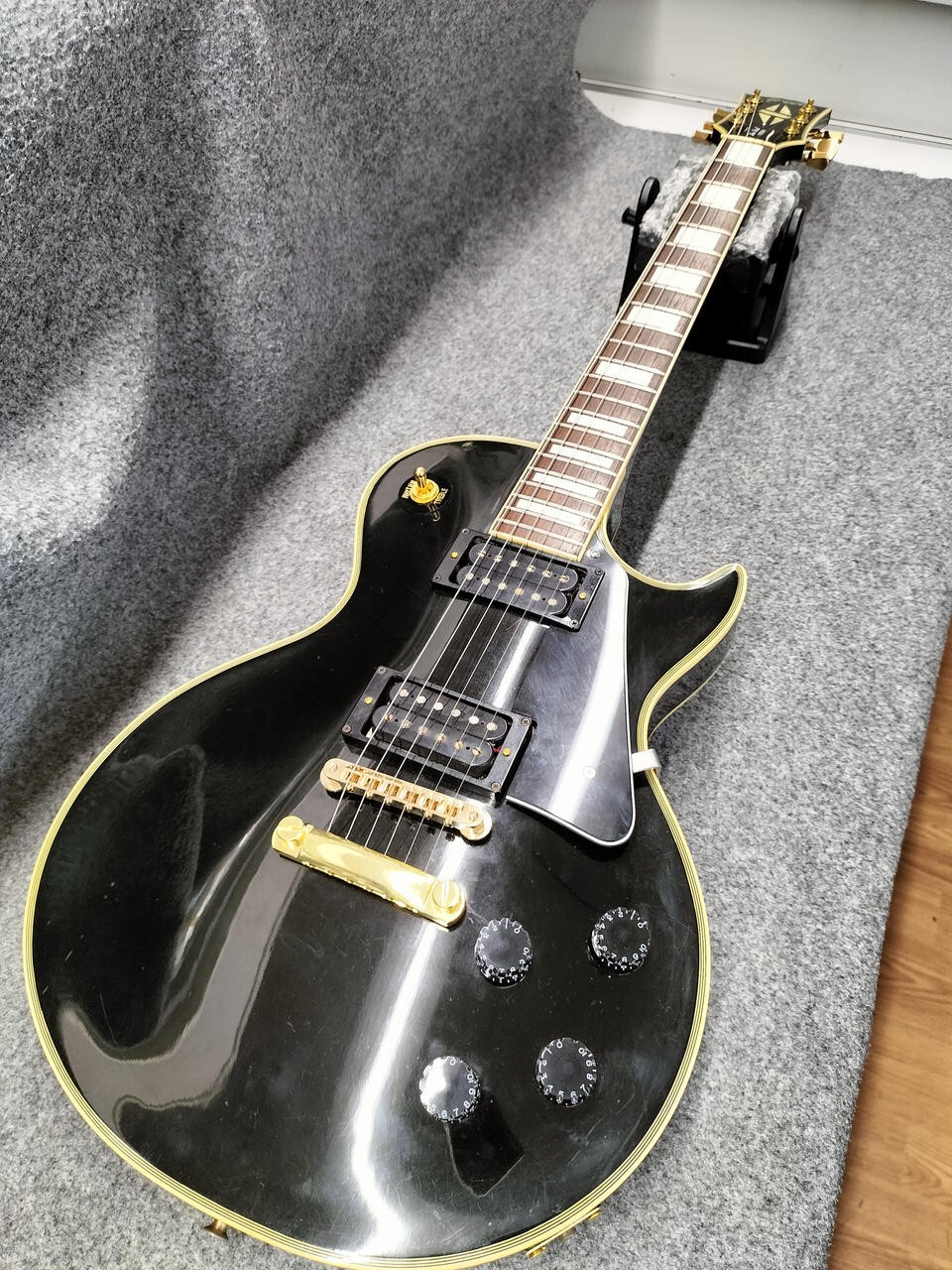 Greco EG500C Black Gold Hardware Made in Japan 1981 LP Custom Type E.Guitar