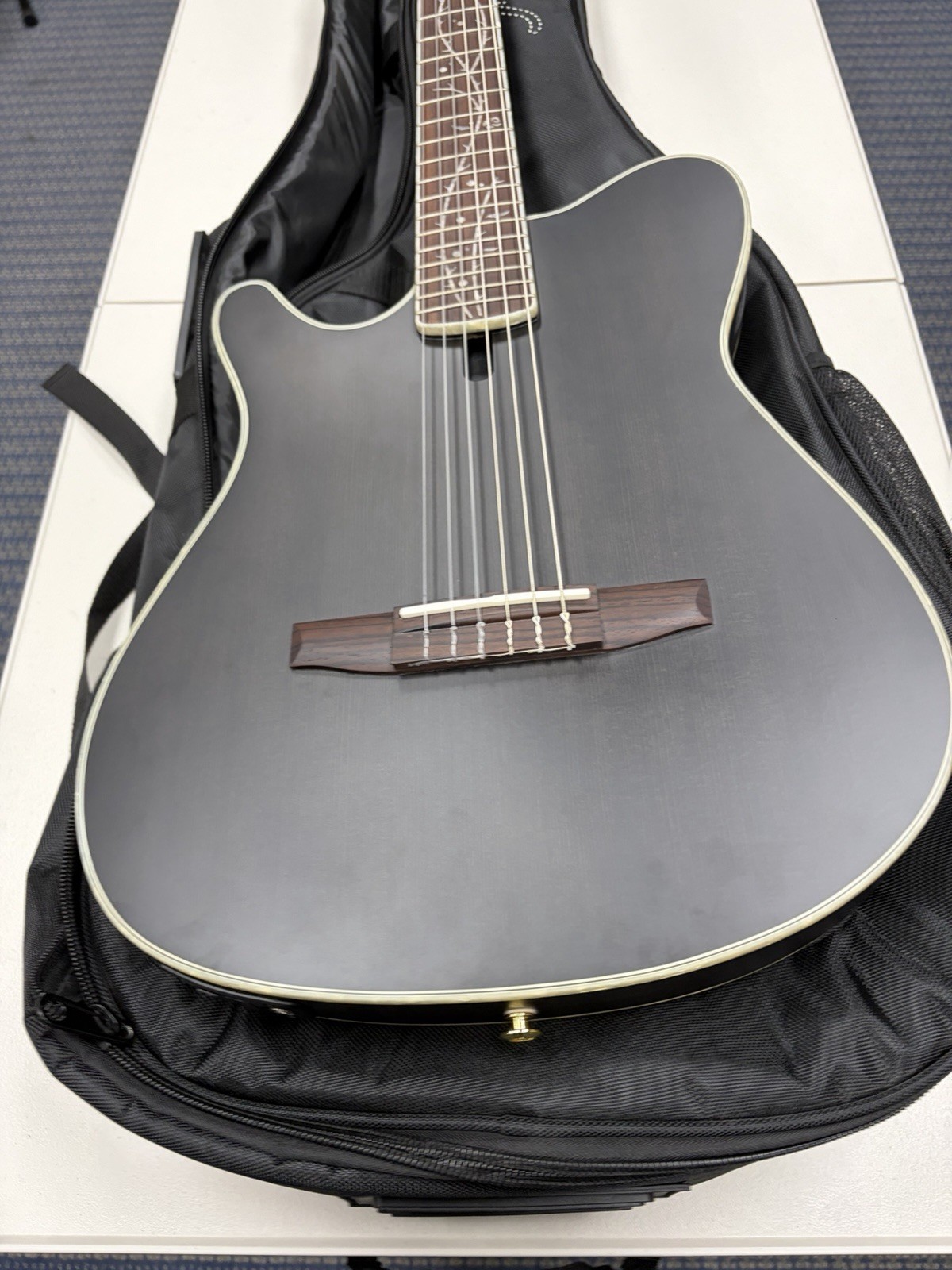 Ibanez TOD10N Tim Henson Signature Left-handed Nylon Acoustic-electric Guitar –