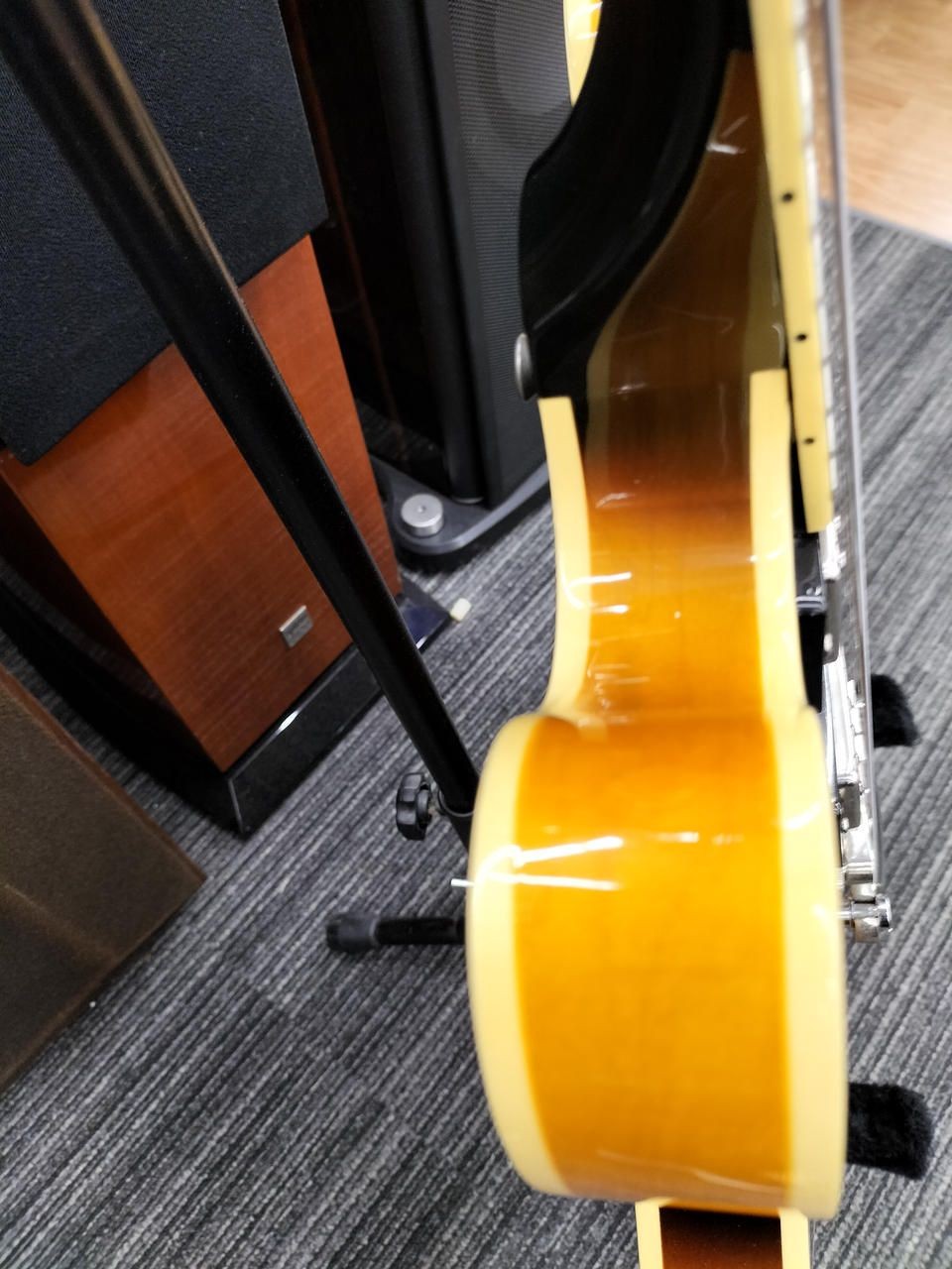 BUNNY Semi Acoustic Guitar Rsa-65 Used
