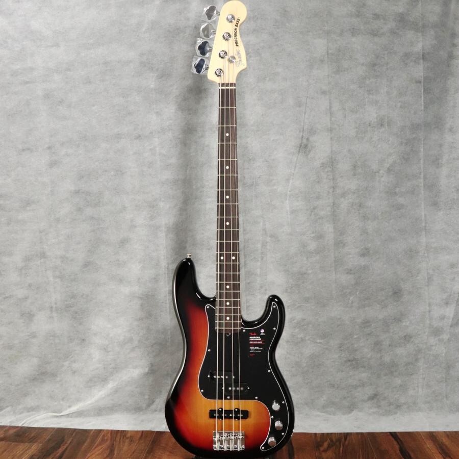 Fender / American Performer Precision Bass 3-Color Sunburst