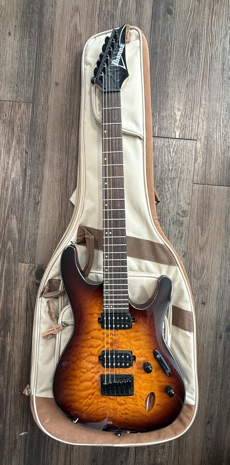 Ibanez S621QM in Dragon Eye Burst (DEB) With Ibanez Powerpad Case