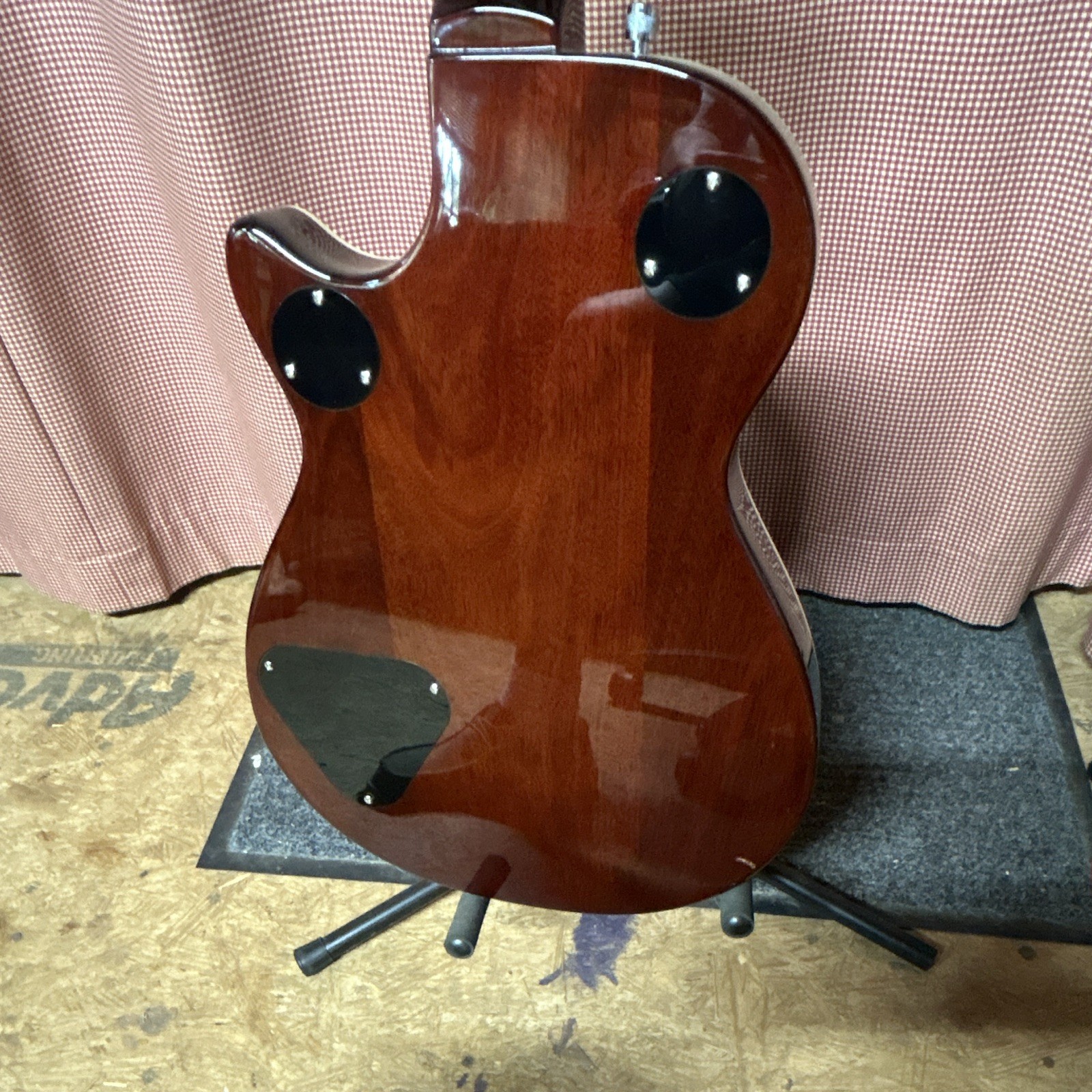 Gretsch G5220 Electromatic Solid Body 6-String Right-Handed Electric Guitar, Red