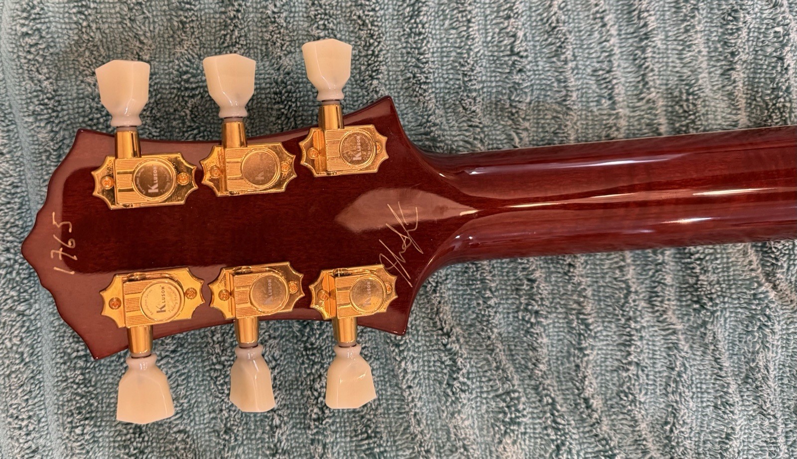 Knaggs Kenai T1 Flame Curly Maple top Dark Cherry Burst – 2023