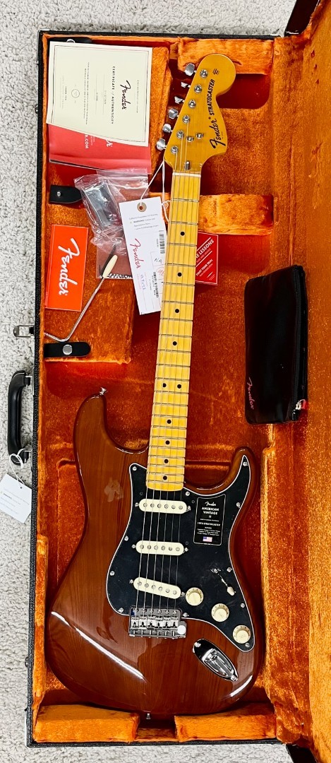 Fender American Vintage II 1973 Mocha Stratocaster Electric Guitar with HardCase